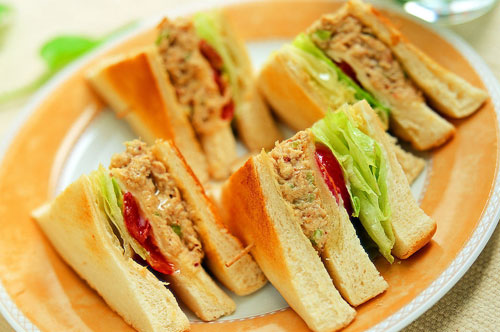 漳州兒童如何在日常飲食中預(yù)防牙齒稀疏